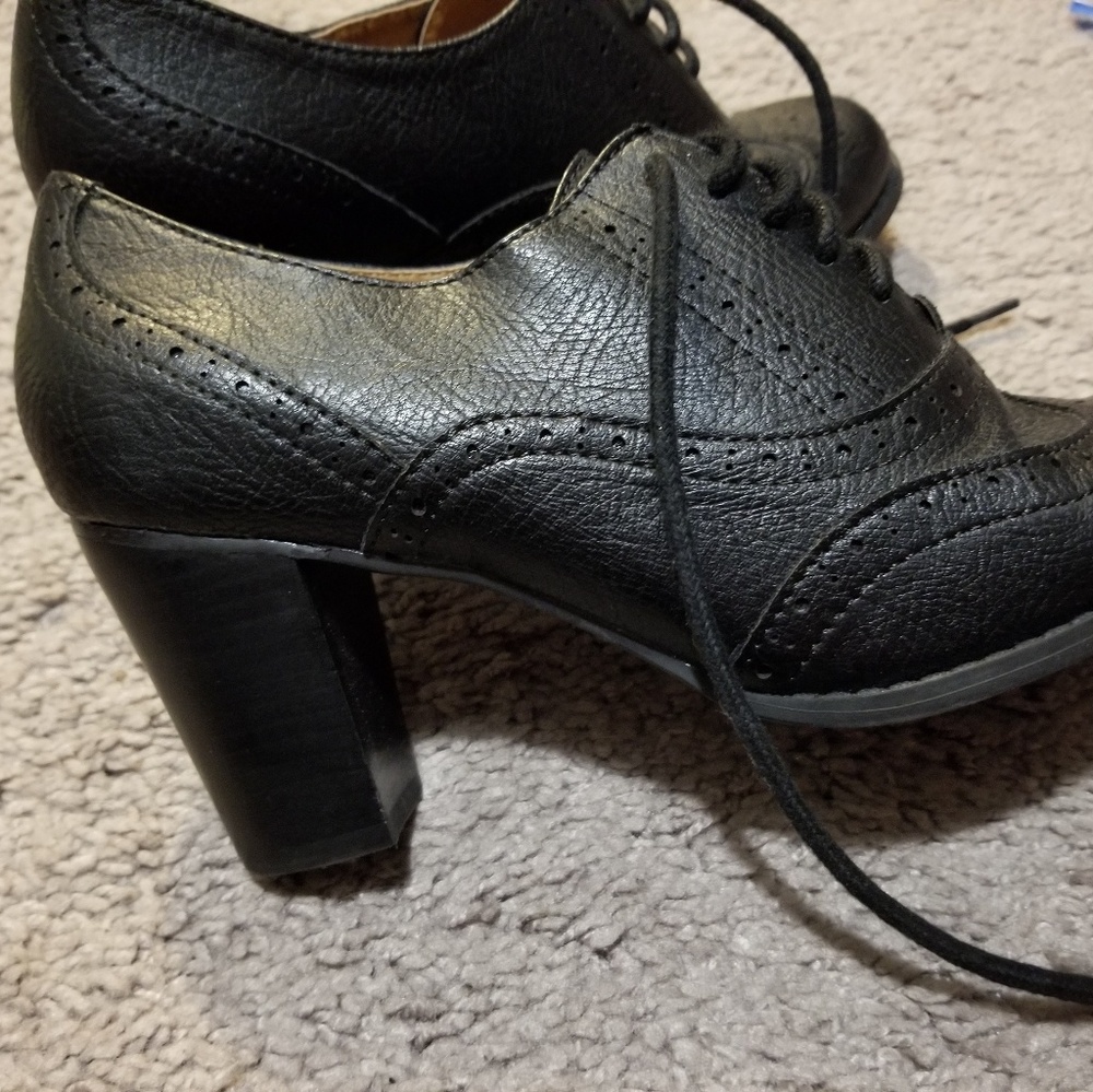 Lace-Up Oxford Heels